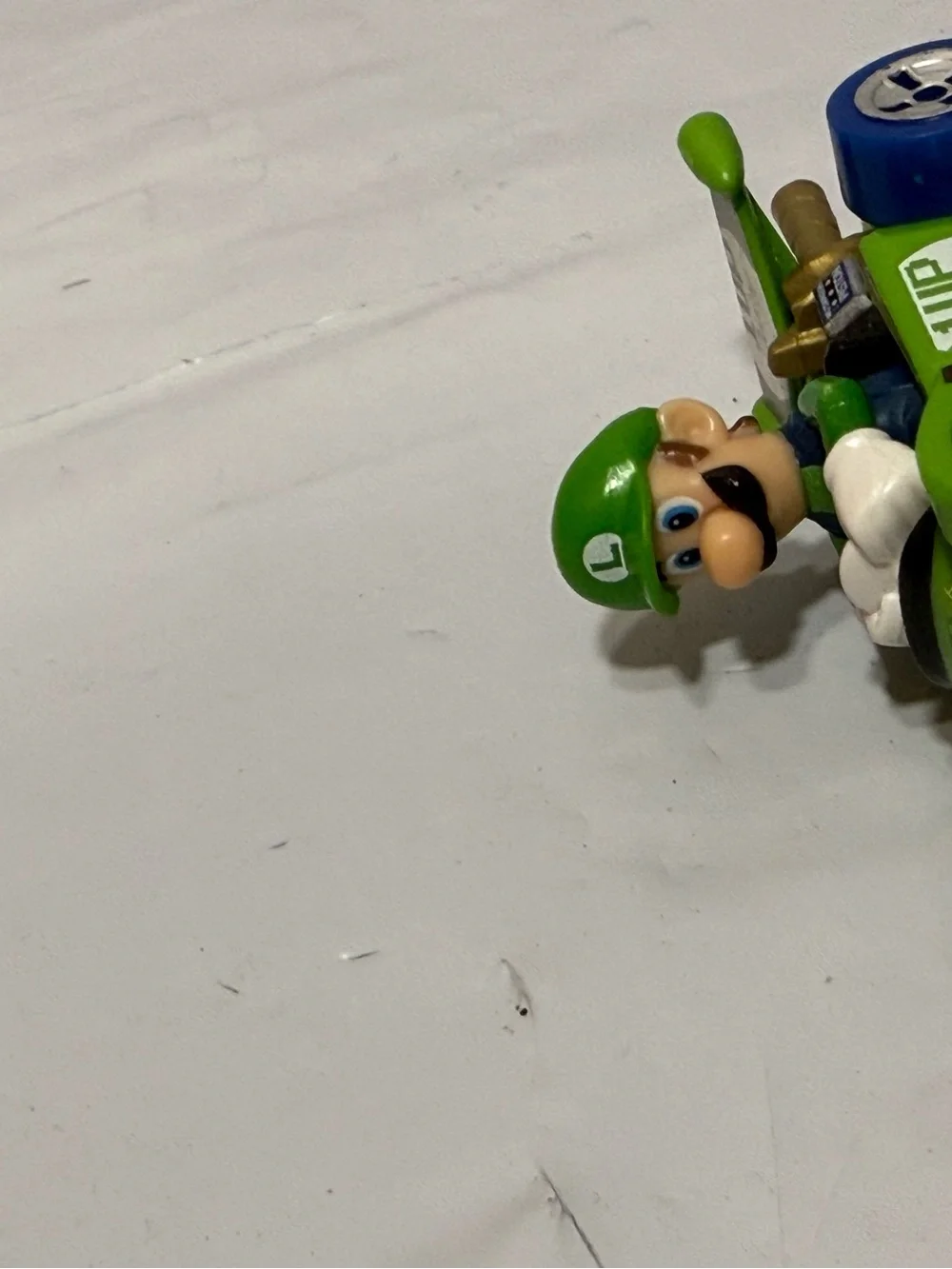 Mario Kart Luigi 1UP Hot Wheels Toy Car